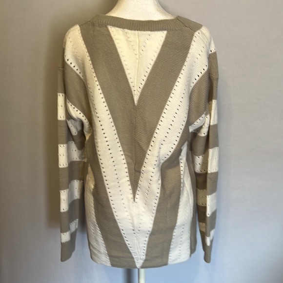 White and gray chevron light sweater; never worn - Picture 3 of 4